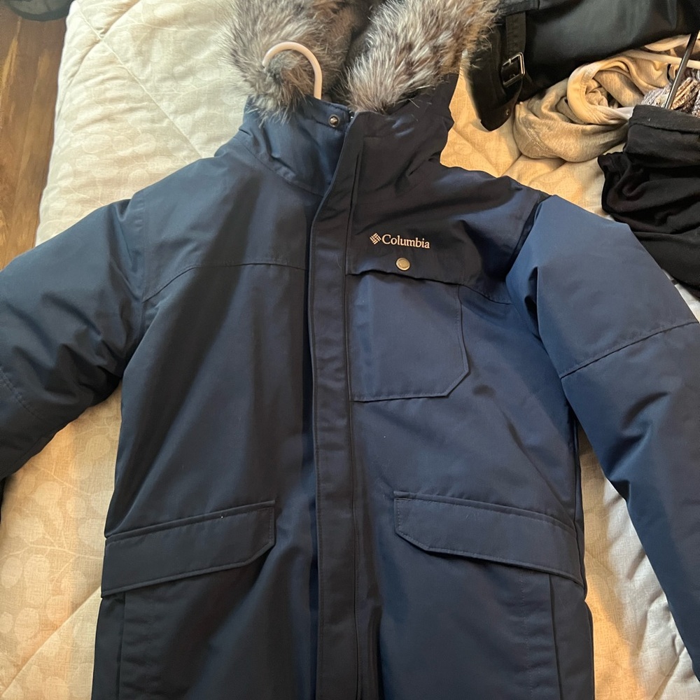 Columbia Kids Puffer Jacket - Navy with Fur Trim